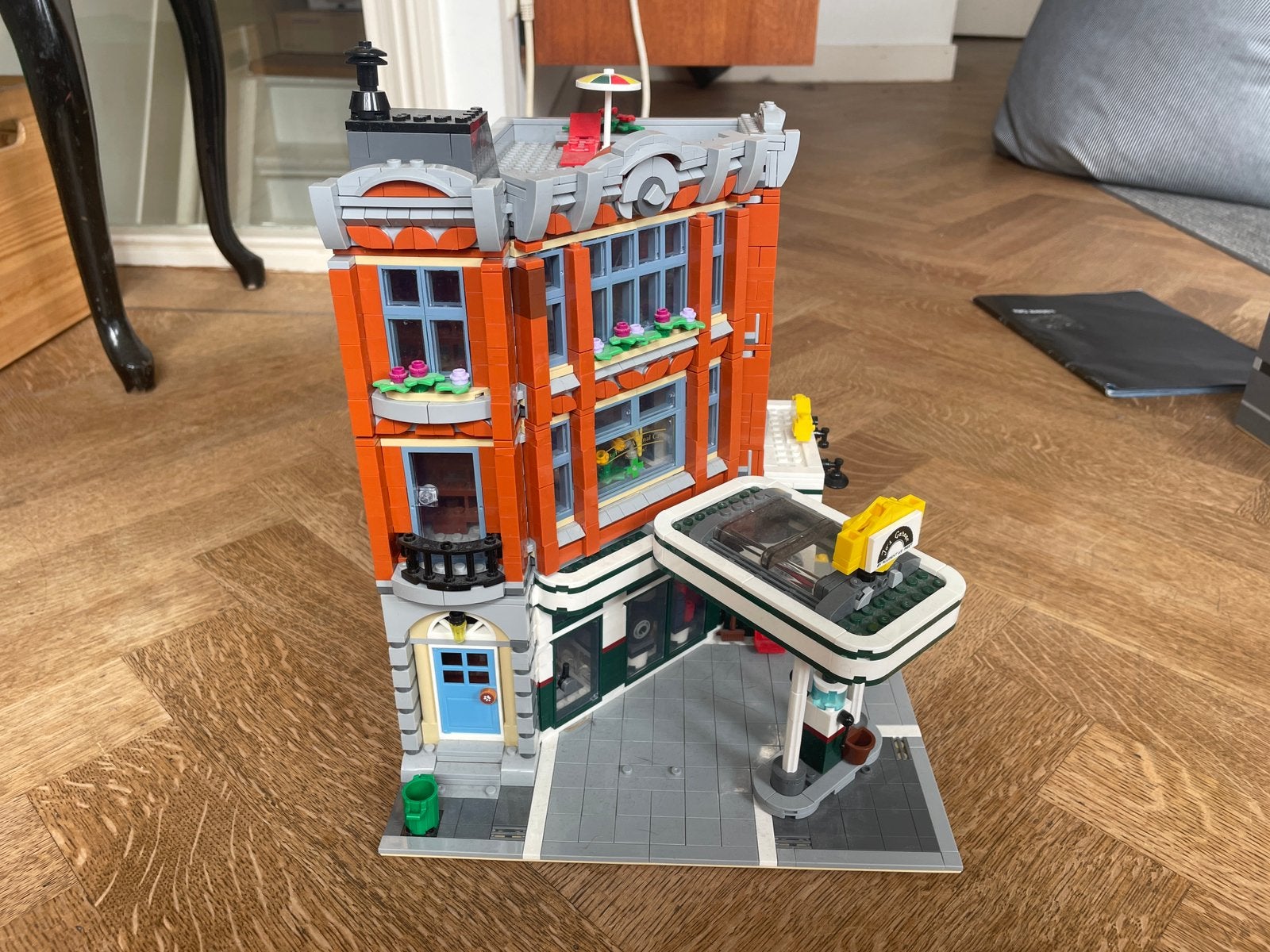 Lepin set #0264 – Corner Garage modulaire bouwset, Kinderen en Baby's, Speelgoed | Duplo en Lego, Ophalen of Verzenden, Zo goed als nieuw