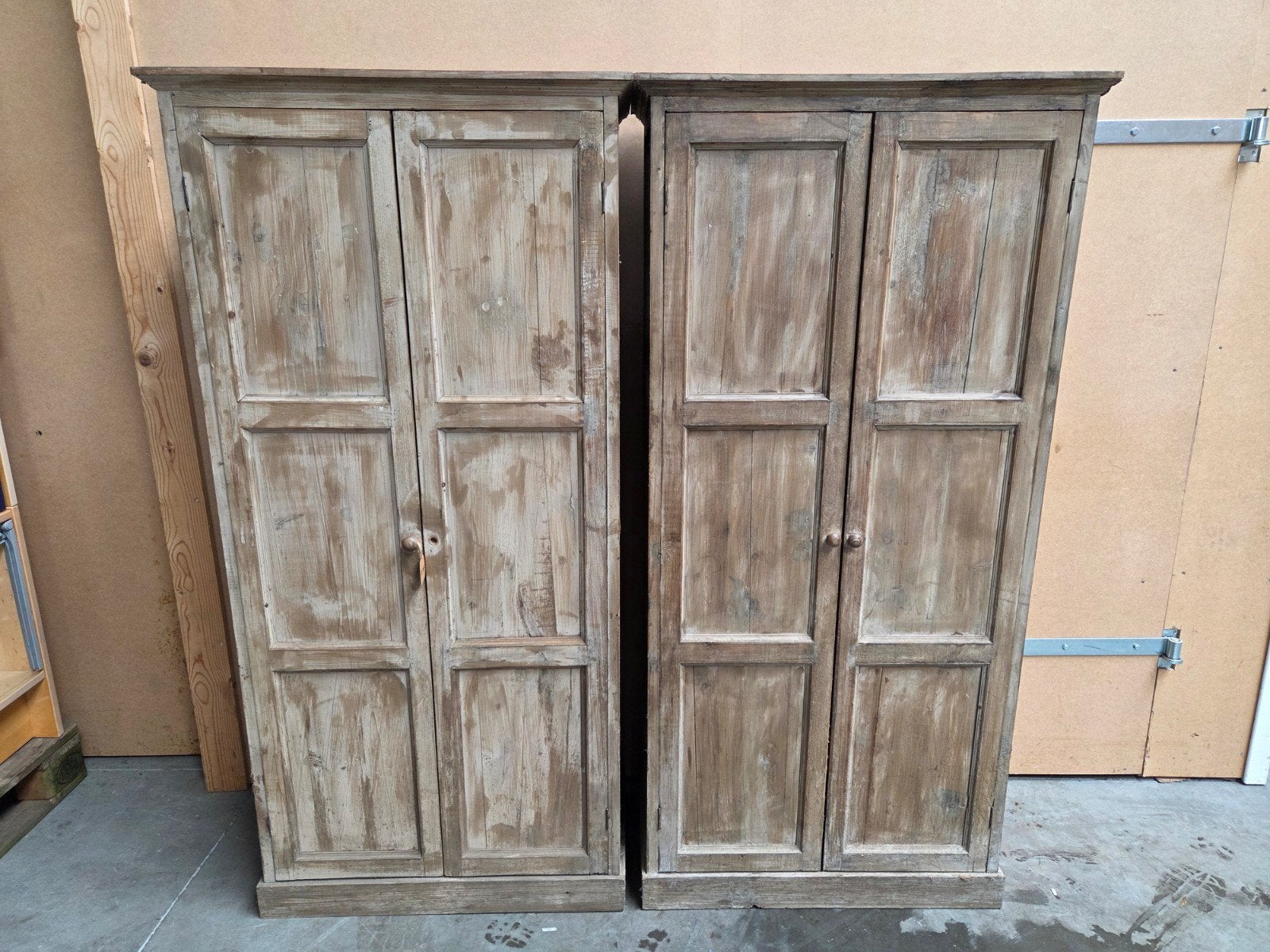 Twee prachtige brocante kasten Old Wood - Xenos, Minder dan 150 cm, Xenos, 150 tot 200 cm, 25 tot 50 cm