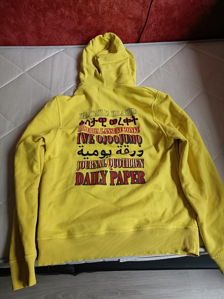 Daily Paper Gele Hoodie met Tekstprint, mt M, Geel, Overige maten, Ophalen of Verzenden, Daily Paper