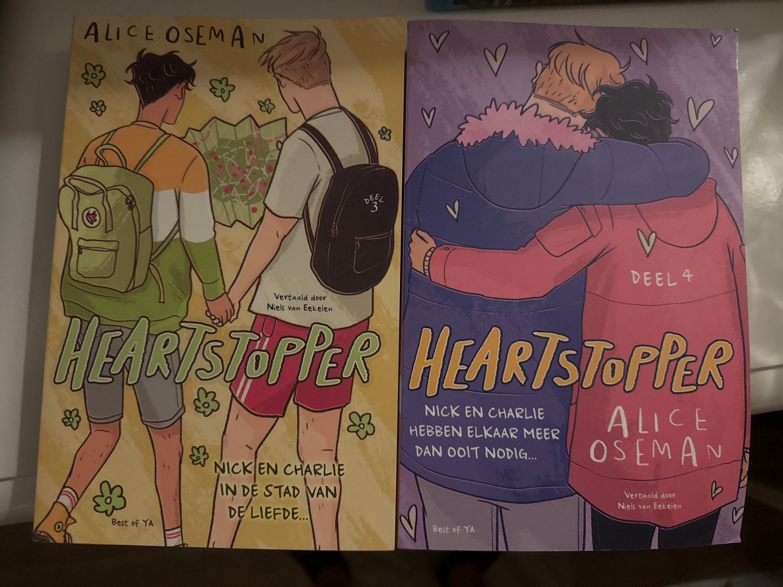 Heartstopper Deel 3 & 4 - Alice Oseman, Ophalen of Verzenden, Zo goed als nieuw, Nederland