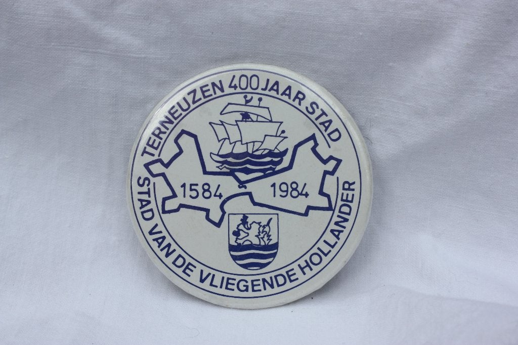Button Terneuzen 400 jaar stad 1984 Vliegende Hollander, Ophalen of Verzenden, Gebruikt, Stad of Land, Button