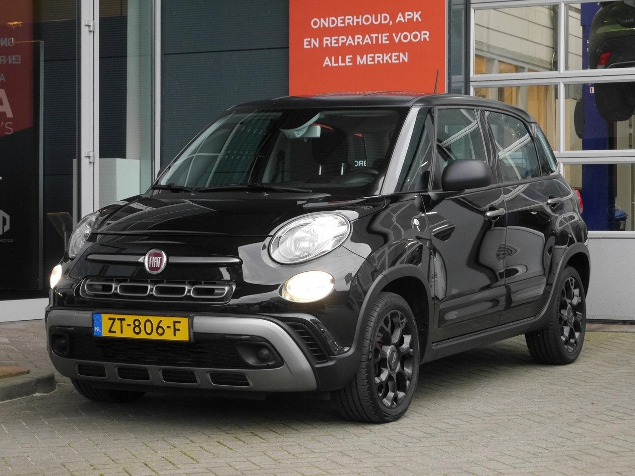 Fiat 500L 0.9 TwinAir CityCross | Airco | Navigatie | Lichtm, Auto's, Fiat, Voorwielaandrijving, Gebruikt, Zwart, Bedrijf
