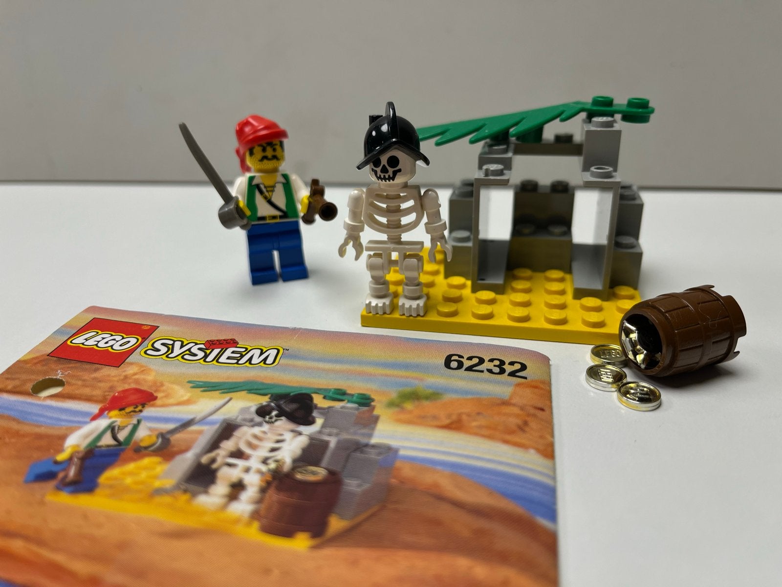 Lego System 6232: Skelet en Piraat met Schatkist, Gebruikt, Lego, Compleet, Complete set