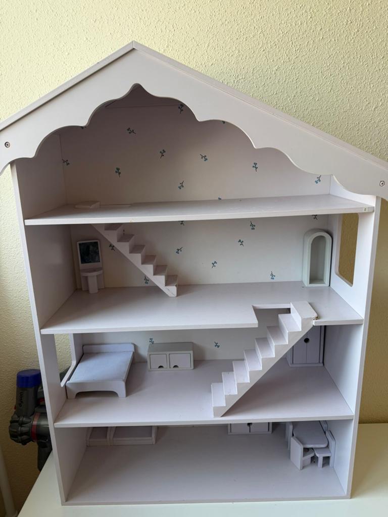 Petite Amélie Poppenhuis met Meubeltjes, Ophalen, Zo goed als nieuw, Poppenhuis