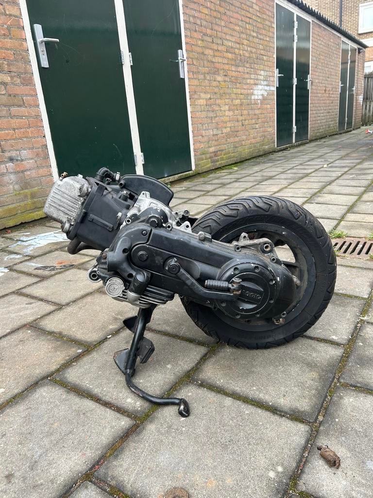 Piaggio Zip 80cc blok DR80, Fietsen en Brommers, Scooters | Piaggio, Zo goed als nieuw, Zip, Tweetakt, Ophalen