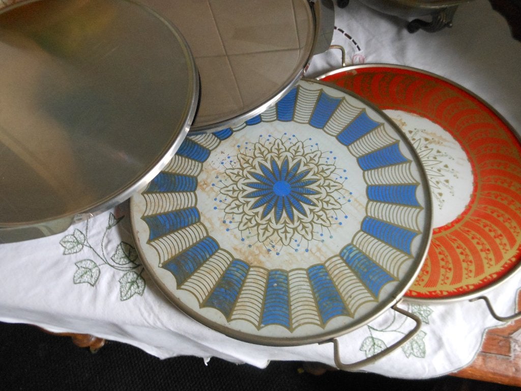 4 metalen dienblaadjes (vlaai -gebak), Antiek en Kunst, Ophalen