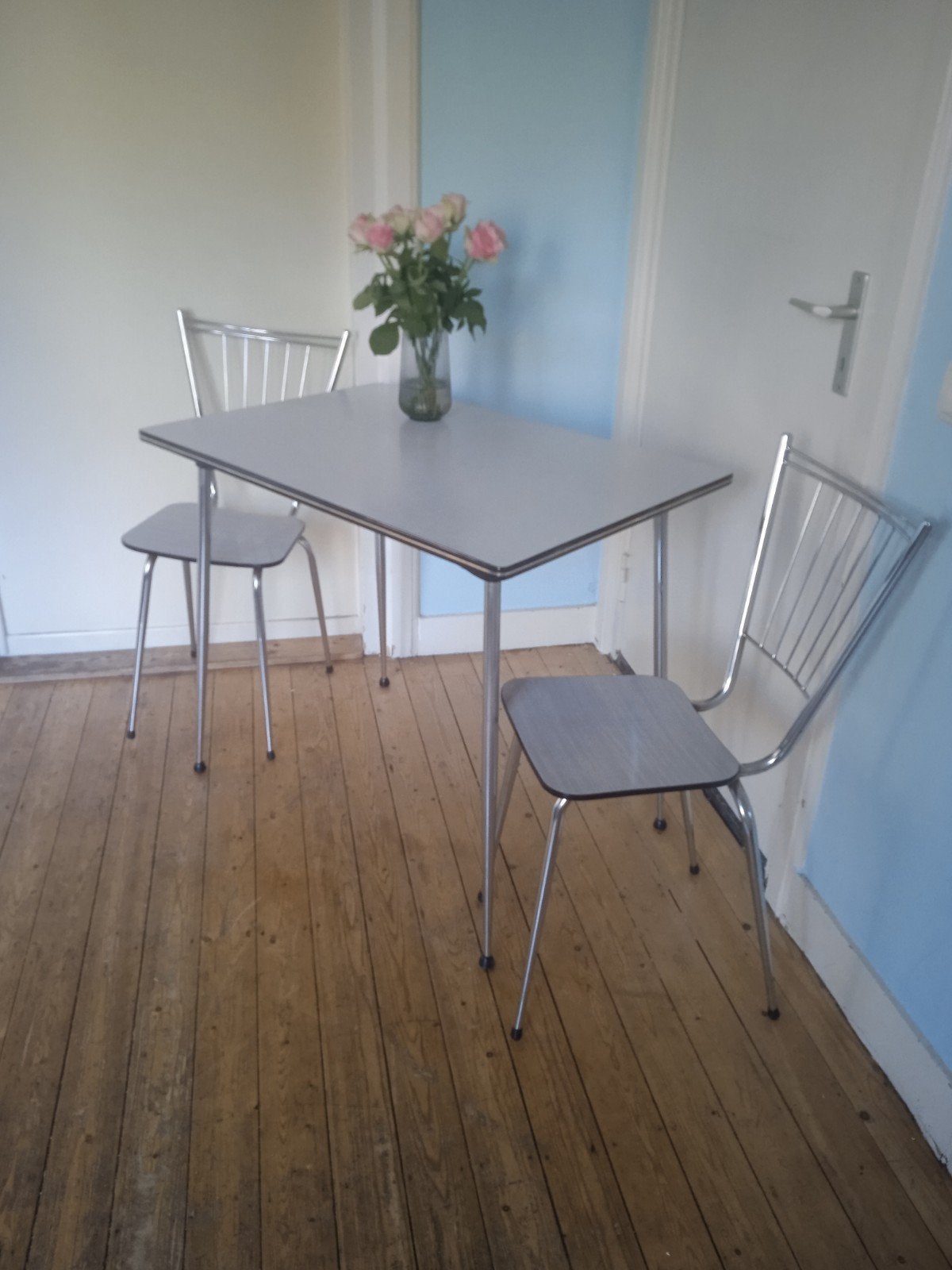Mooie Franse formicastoelen en tafel,8, Ophalen, Kunststof, Gebruikt, Tot twee personen