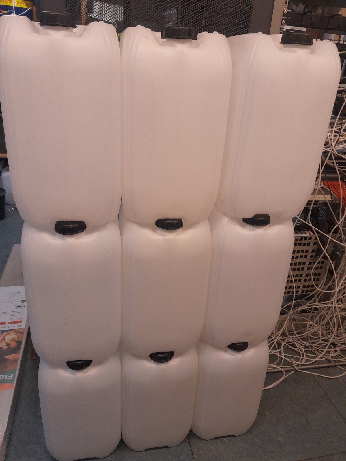 10x 20liter jerrycan, Tuin en Terras, Regentonnen, Minder dan 75 liter, Ophalen, Gebruikt, Kunststof