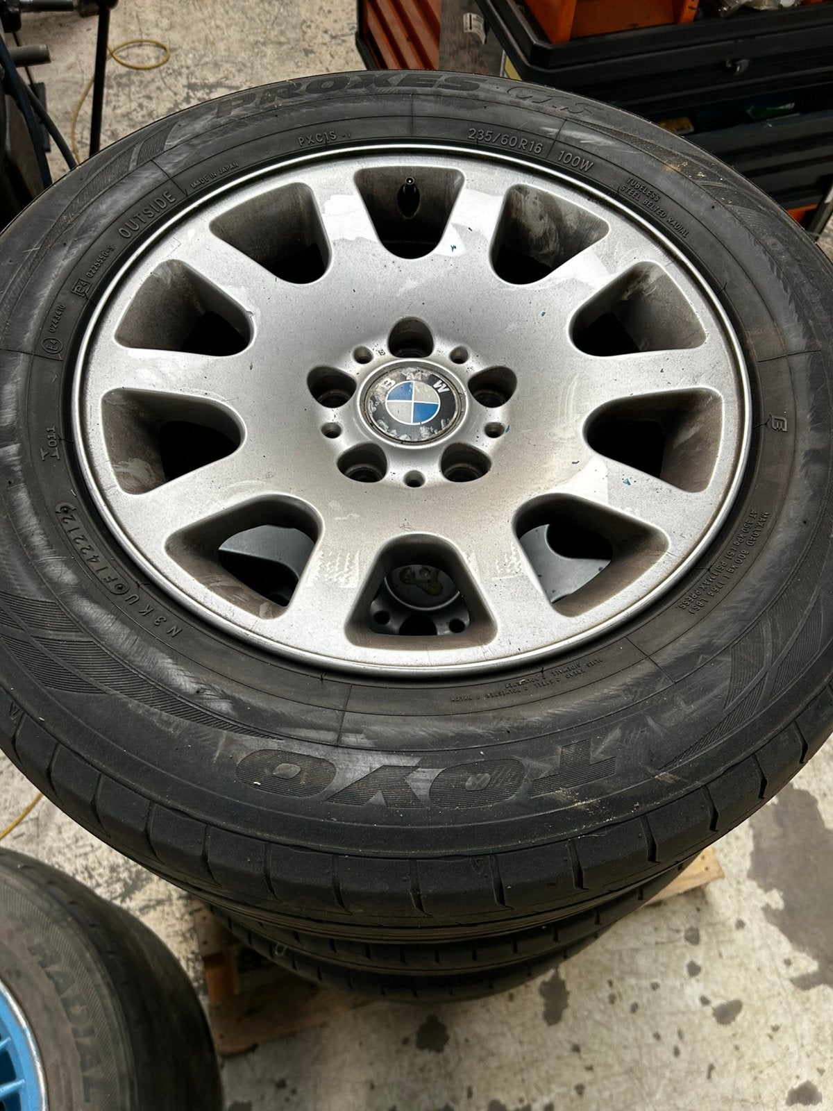 BMW 7-serie E38 E39 wielen banden velgen 16", Ophalen, BMW