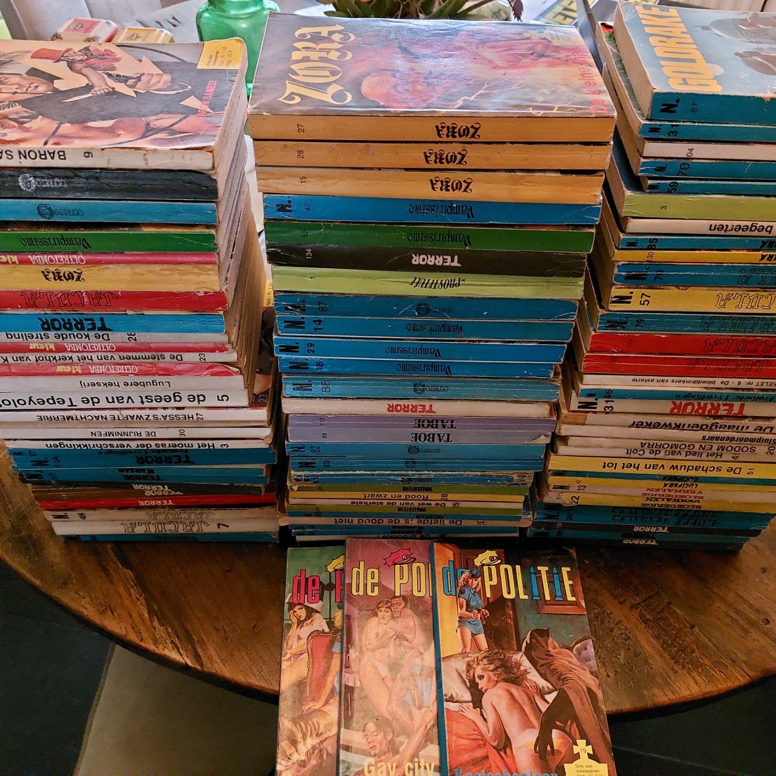 Verzameling 91 x strips voor volwassenen 18+, Meerdere stripboeken, Ophalen of Verzenden, Gelezen