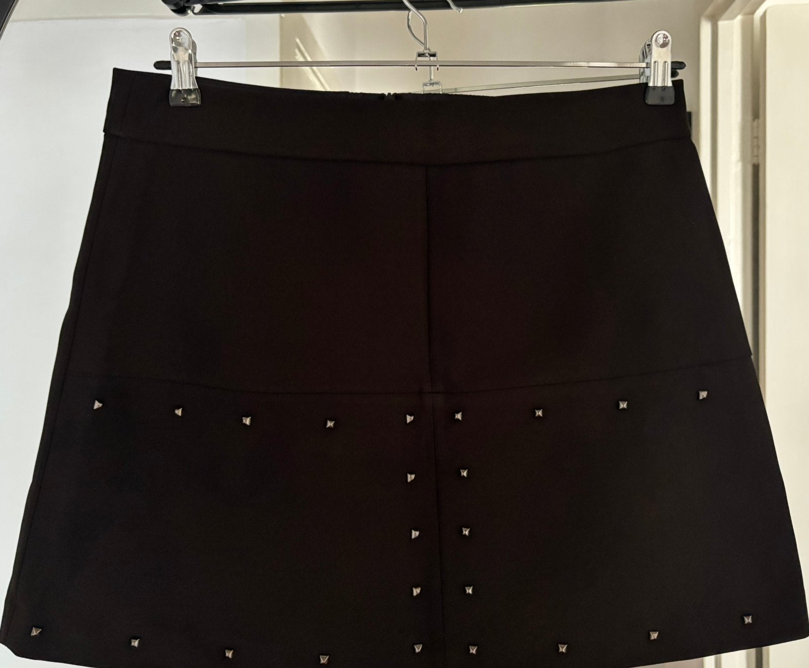 Mini skirt from Zara. New with the labels, Kleding | Dames, Rokken, Ophalen of Verzenden, Zo goed als nieuw, Zwart, Boven de knie