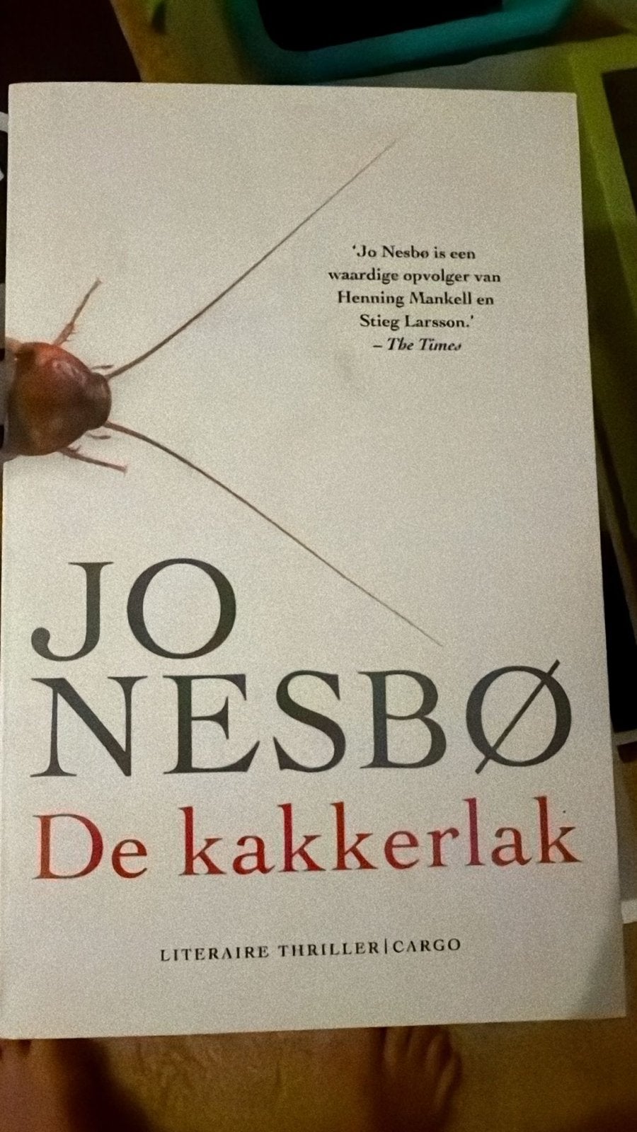 Jo Nesbø - De kakkerlak (Literaire thriller), Boeken, Ophalen of Verzenden, Zo goed als nieuw, Scandinavië