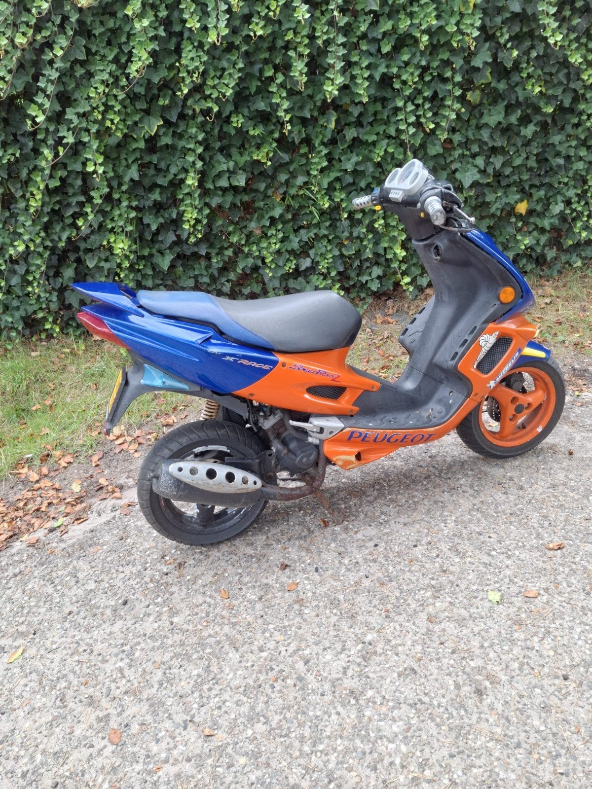Peugeot Speedfight 2 met nieuwe onderdelen, Ophalen