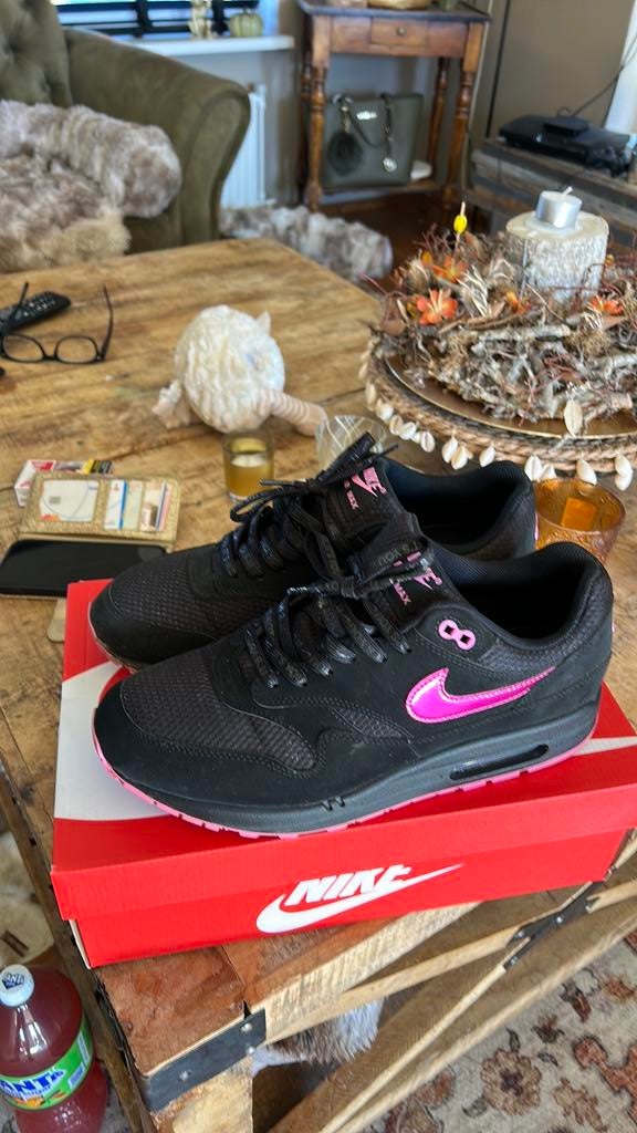 Nike air max 1 one valentines day no patta safari stranger, Kleding | Heren, Schoenen, Ophalen, Zo goed als nieuw, Overige kleuren