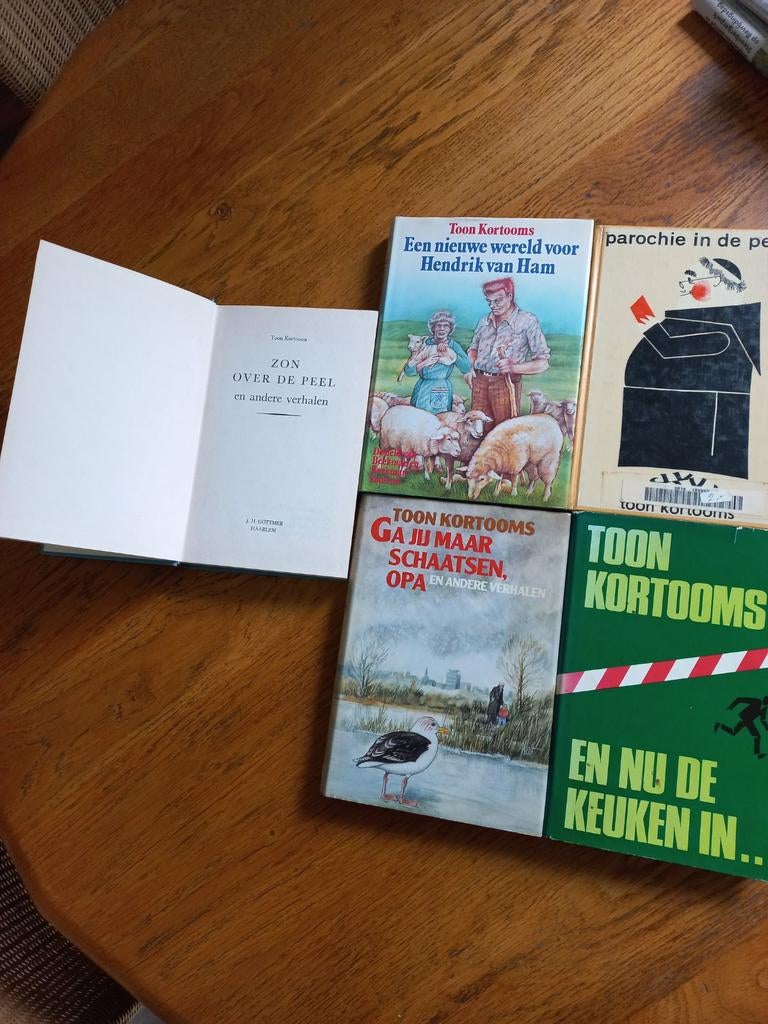 5 boeken van Toon Kortooms., Ophalen of Verzenden, Noord-Brabant