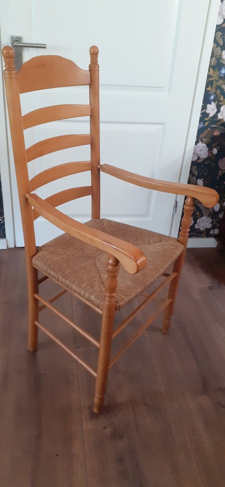 2licht eiken stoelen  met leuning  en 2  of 4zonder leuning, Ophalen, Gebruikt, Overige kleuren, Vier