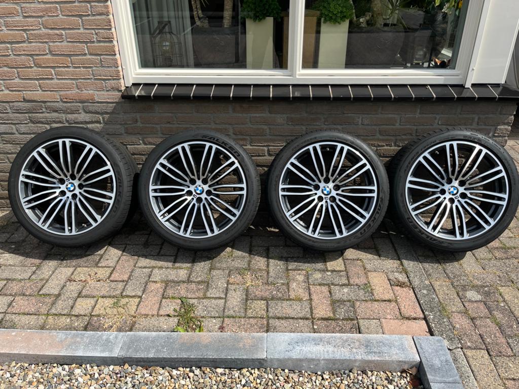 BMW breedset 19 inch Styling 664M 5 serie G30/G31 z.g.a.n., Auto-onderdelen, Banden en Velgen, Gebruikt, 275 mm, Banden en Velgen