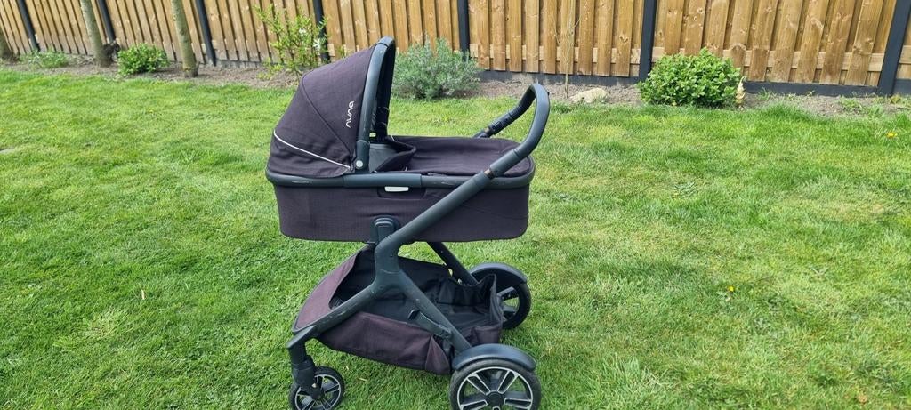 Nuna kinderwagen met 2 Joie Maxi-Cosi's, Gebruikt, Combiwagen, Verstelbare duwstang, Ophalen