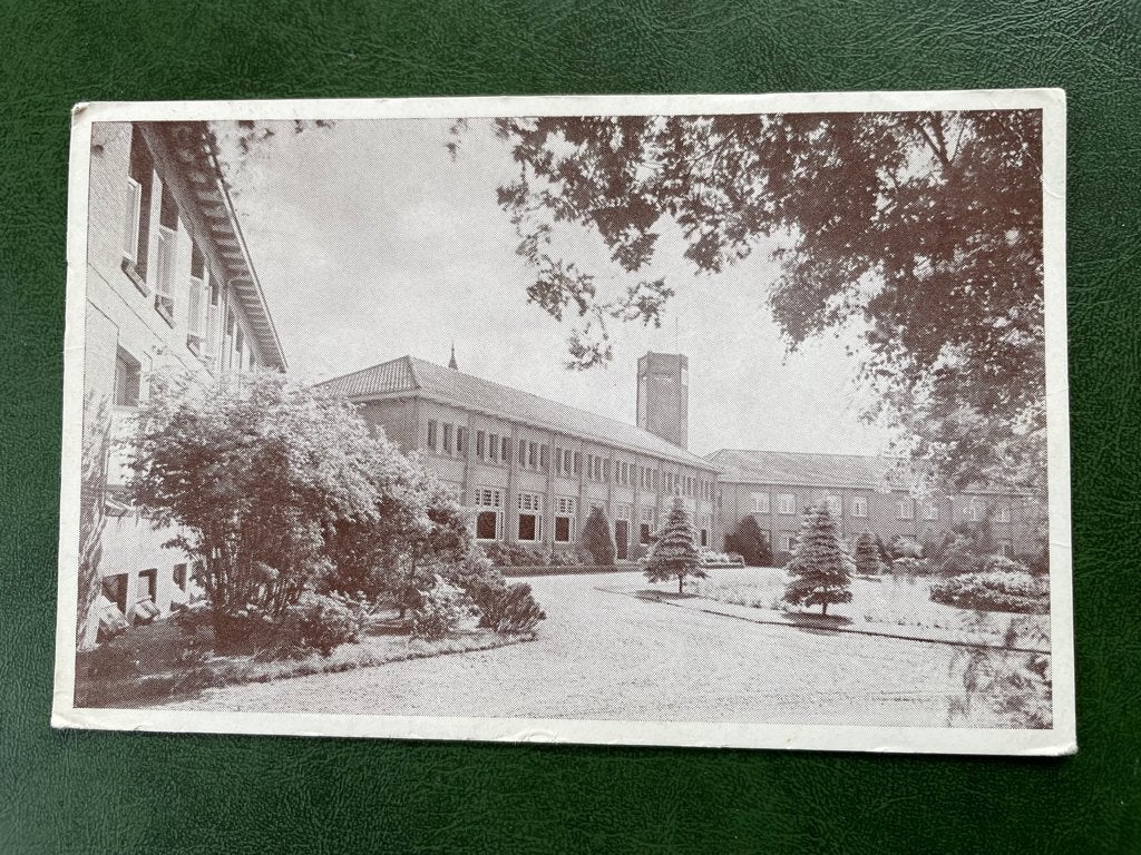ak Bergen N.H. ; Retraitehuis St. Petrus Canisius, Voortuin., Verzenden, 1940 tot 1960, Noord-Holland