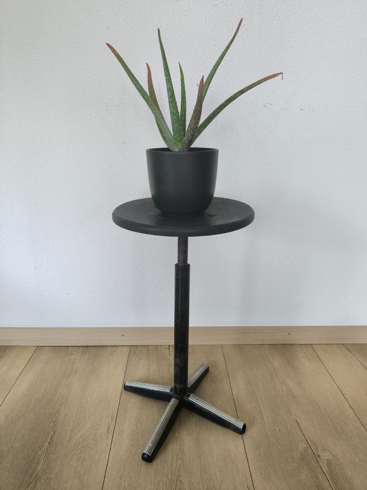 Schoolkruk | werkplaatskruk | plantentafel | sokkel, Ophalen, Gebruikt