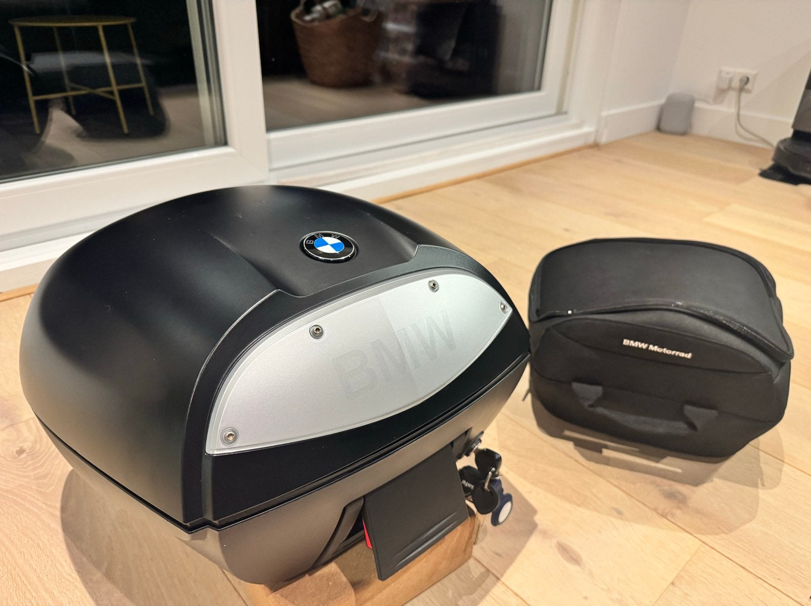 Originele BMW topkoffer 28L met binnentas - Zo goed als nieu, Ophalen of Verzenden, Zo goed als nieuw