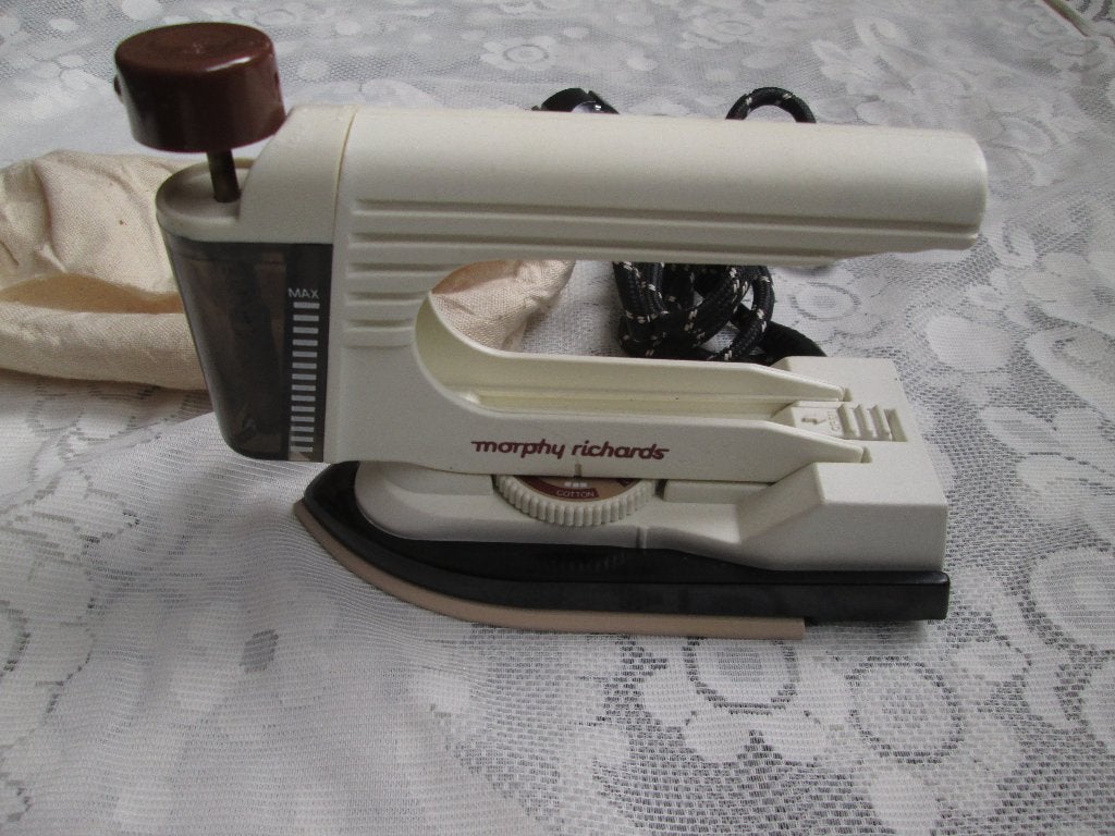 Retro Vintage Morphy Richards 41700 Reis Strijkijzer, Ophalen of Verzenden, Zo goed als nieuw