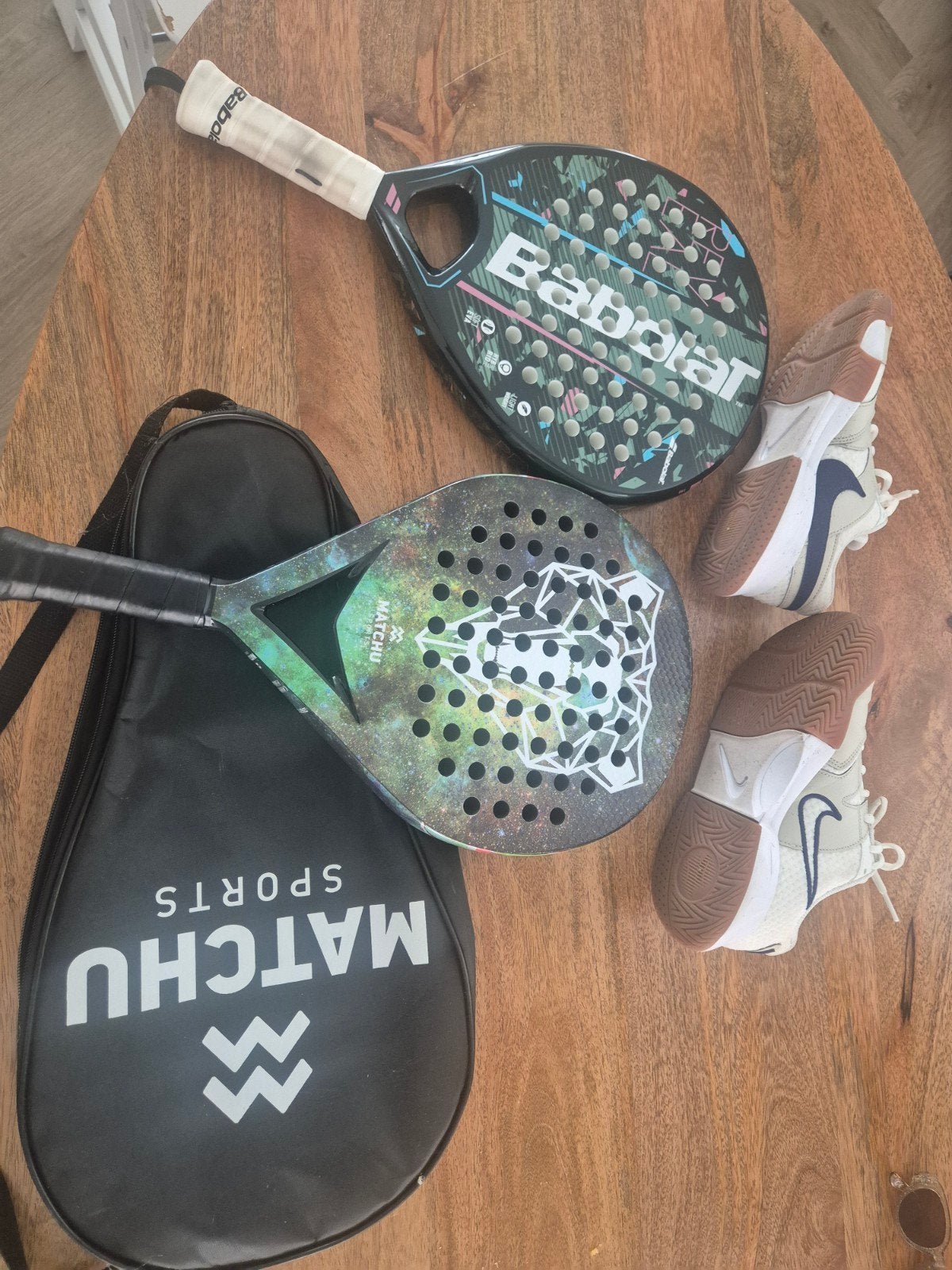 Padelrackets en schoenen set - Babolat, Matchu, Nike, Sport en Fitness, Padel, Ophalen of Verzenden, Gebruikt, Padelracket
