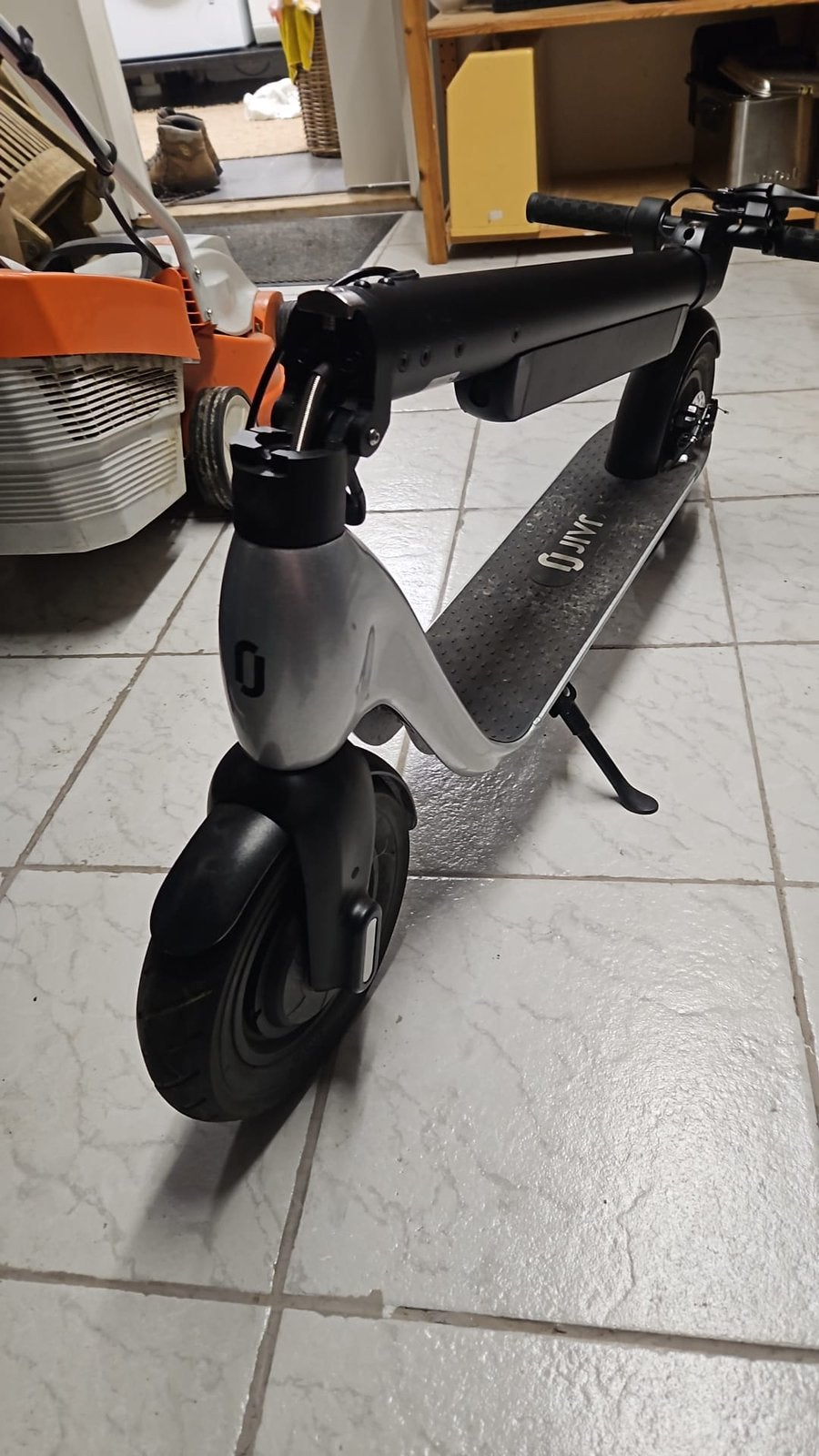 JIVR E-Scooter, Fietsen en Brommers, Steps, Ophalen, Zo goed als nieuw, Gewone step