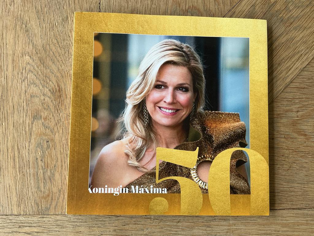 Koningin Máxima 50 - Boek over het leven van Máxima, Ophalen of Verzenden, Zo goed als nieuw