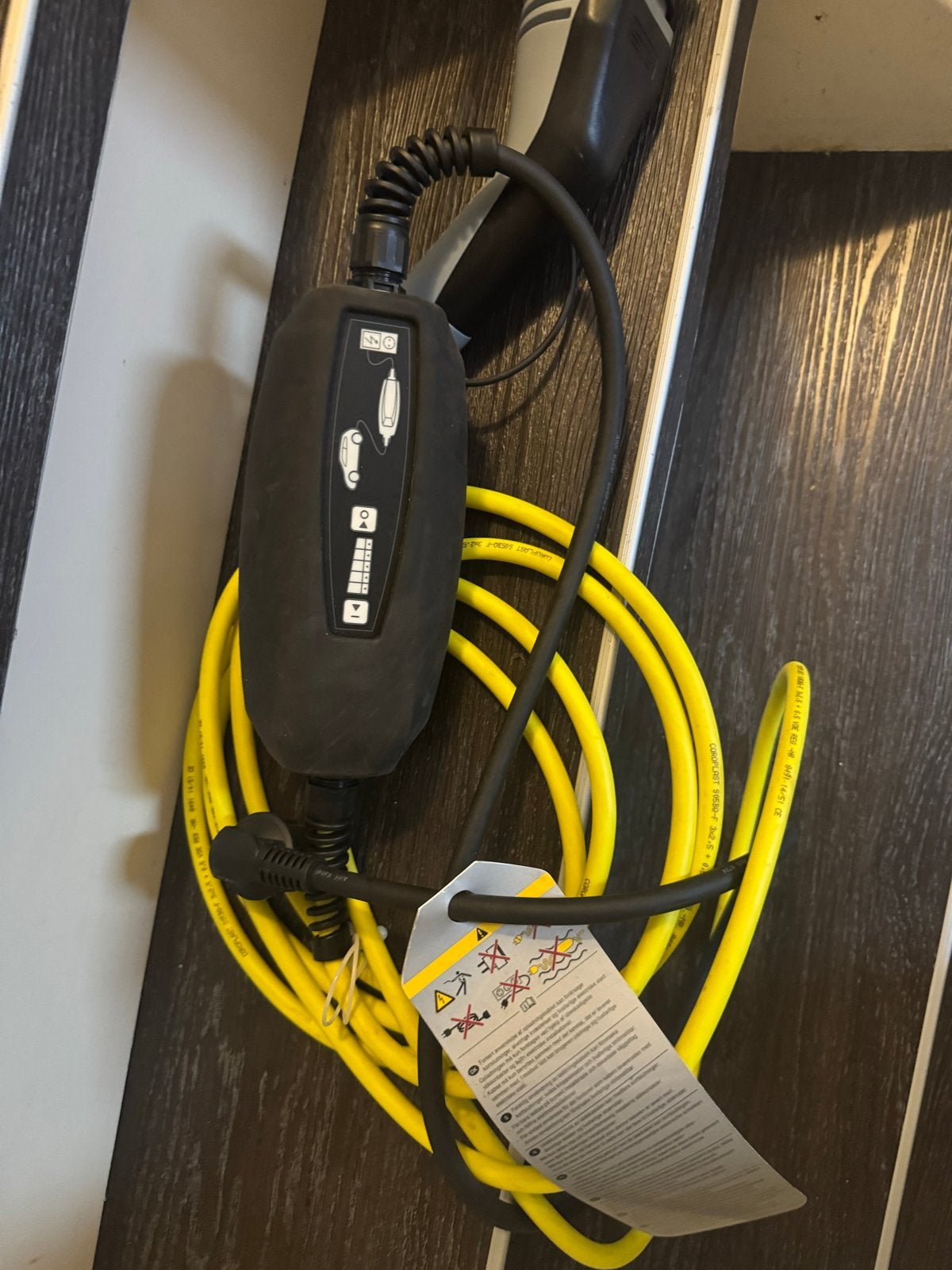 Draagbare EV Laadkabel - Type 2 naar Schuko, Ophalen of Verzenden, Nieuw, Laadkabel