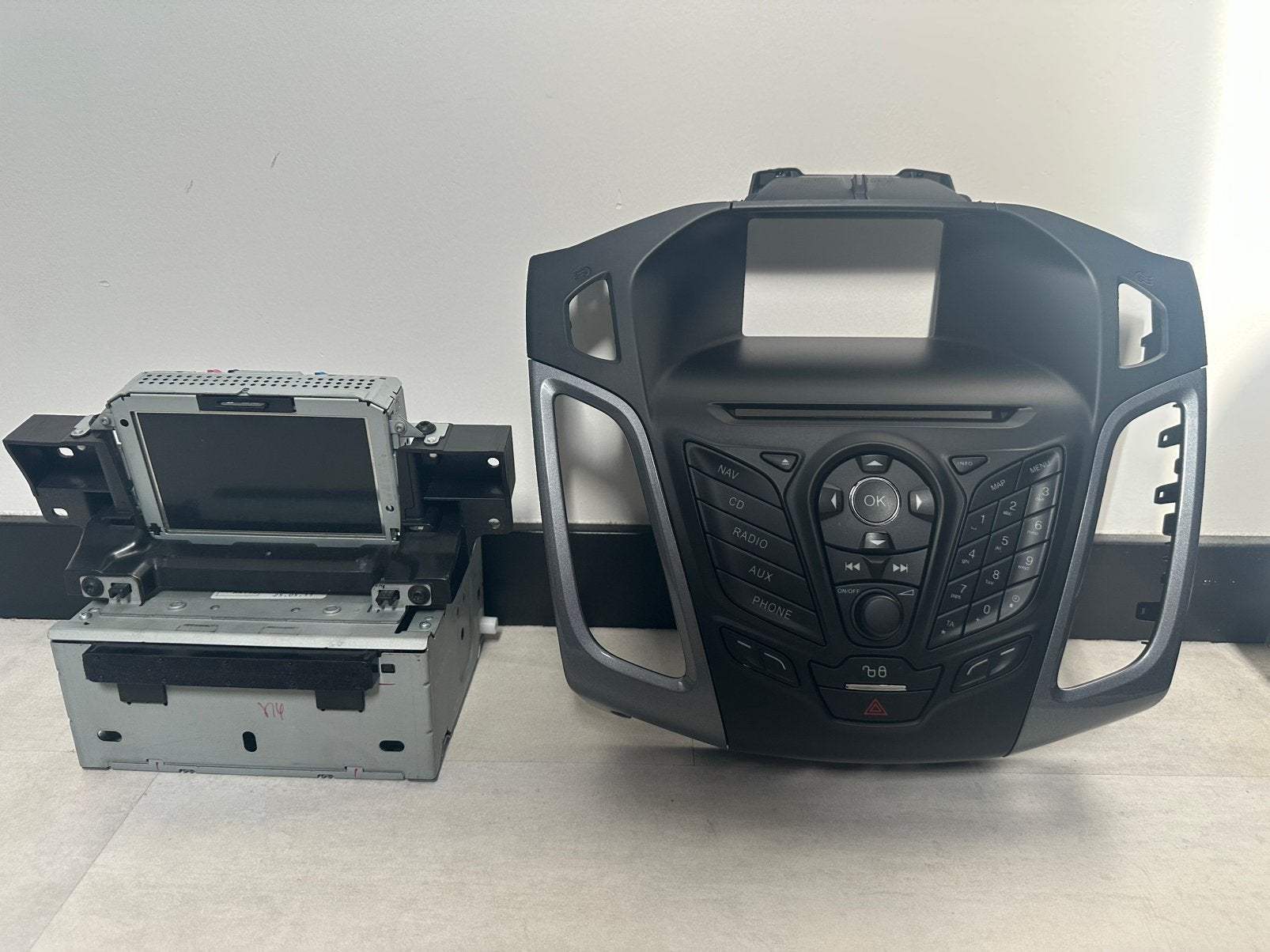 Ford Focus Mk3 Radio/ Navigatie Systeem Compleet (2011-2014), Ophalen, Gebruikt, Ford