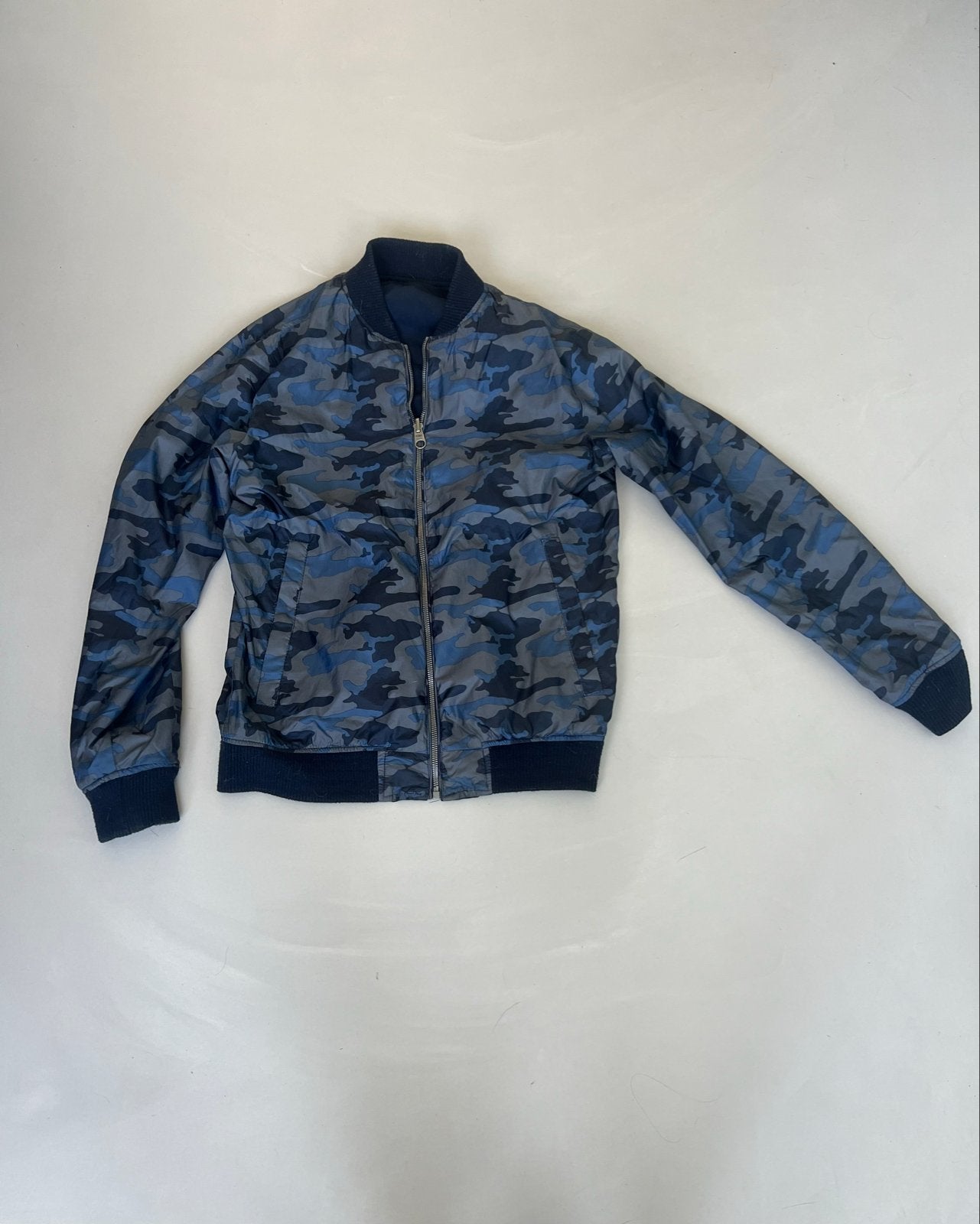 Heren Bomberjack maat s - Omkeerbaar Camouflage/Blauw, Ophalen of Verzenden, Gedragen, Maat 48/50 (M), Blauw