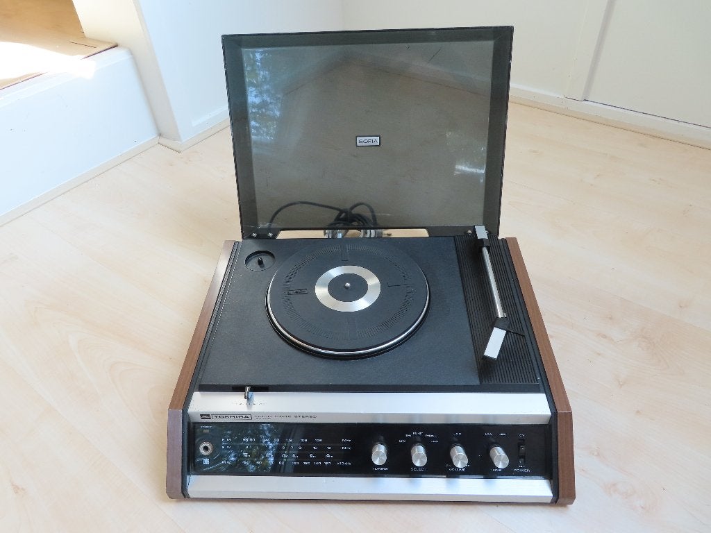 Toshiba SM-130 E stereo receiver met pickup - vintage, Ophalen of Verzenden