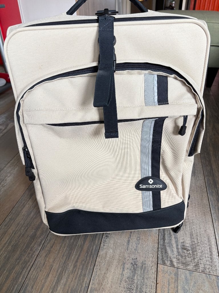 Samsonite, Sieraden, Tassen en Uiterlijk, Koffers, Ophalen of Verzenden, Zo goed als nieuw, Hard kunststof, Minder dan 50 cm