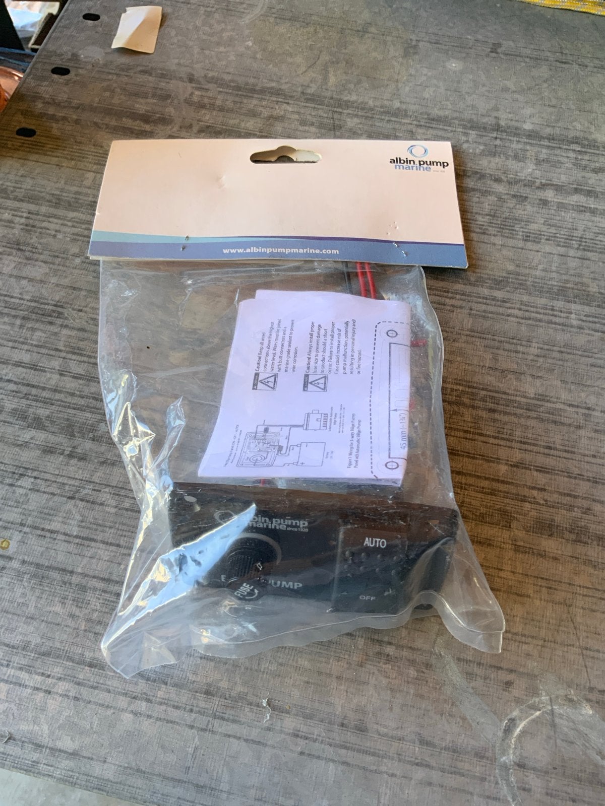 Albin Pump Marine Bilgepomp Paneel 3-weg 12-24V, Ophalen of Verzenden, Nieuw, Motor en Techniek