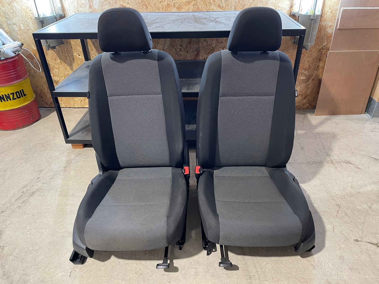 Volkswagen Caddy Highline Mk4 voorstoelen stof, Auto-onderdelen, Ophalen, Gebruikt, Volkswagen