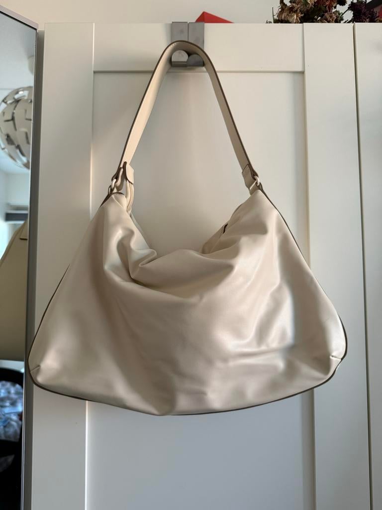 Uniqlo Puffy Tas - Off-white, Zo goed als nieuw, Ophalen of Verzenden, Zo goed als nieuw, Wit, Schoudertasje
