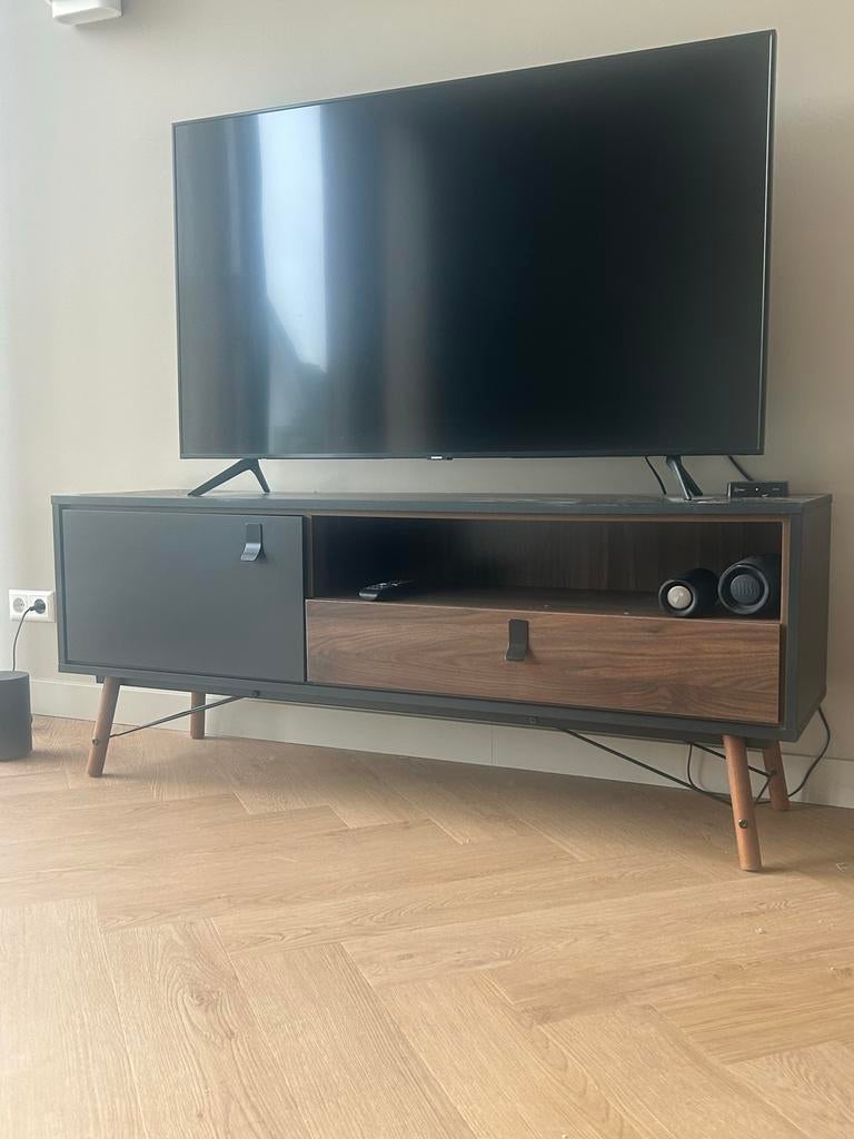 Tv-meubel Ry Noten Mat Zwart - industrieel, Ophalen, 100 tot 150 cm, Zo goed als nieuw, Minder dan 100 cm