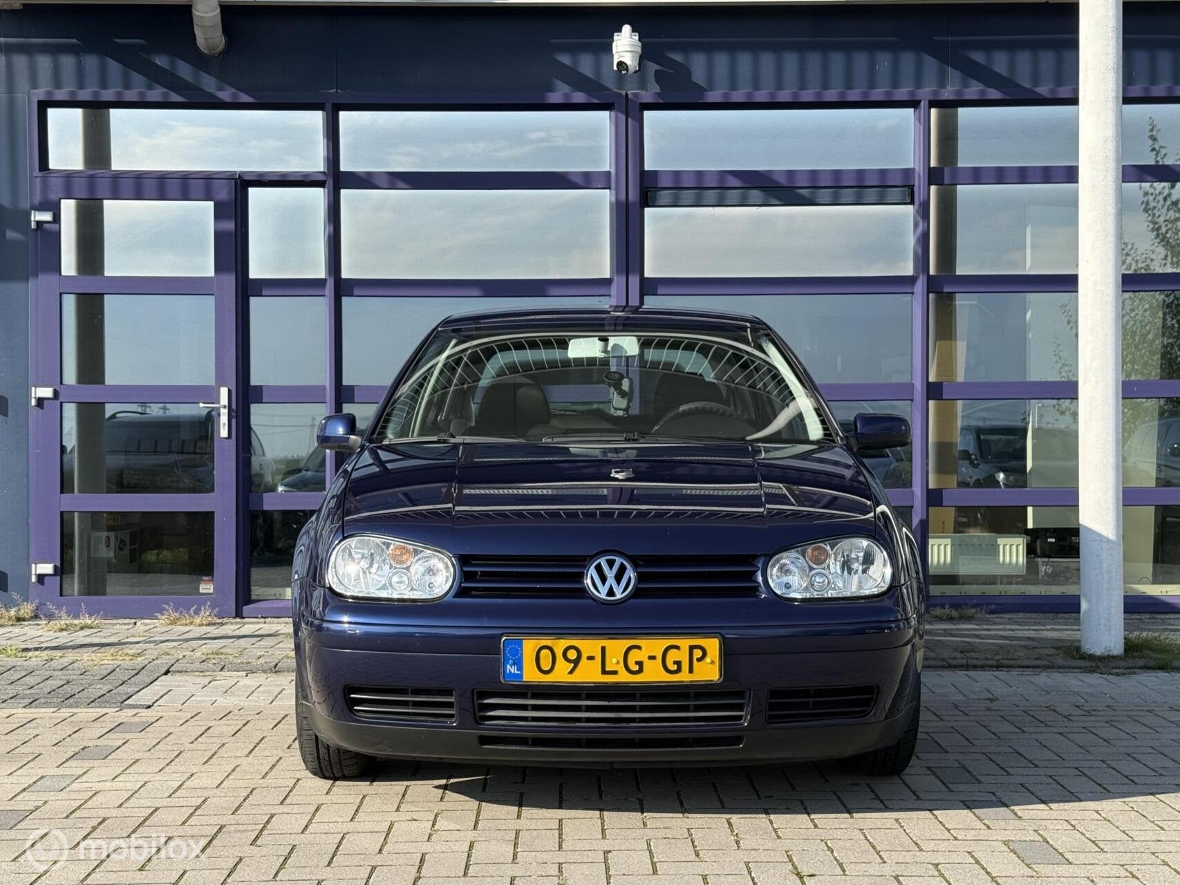 Volkswagen Golf 1.6 Comfortline| Airco| Cruise| AUTOMAAT|APK, Auto's, Gebruikt, 4 cilinders, Blauw, Verwarmde buitenspiegels