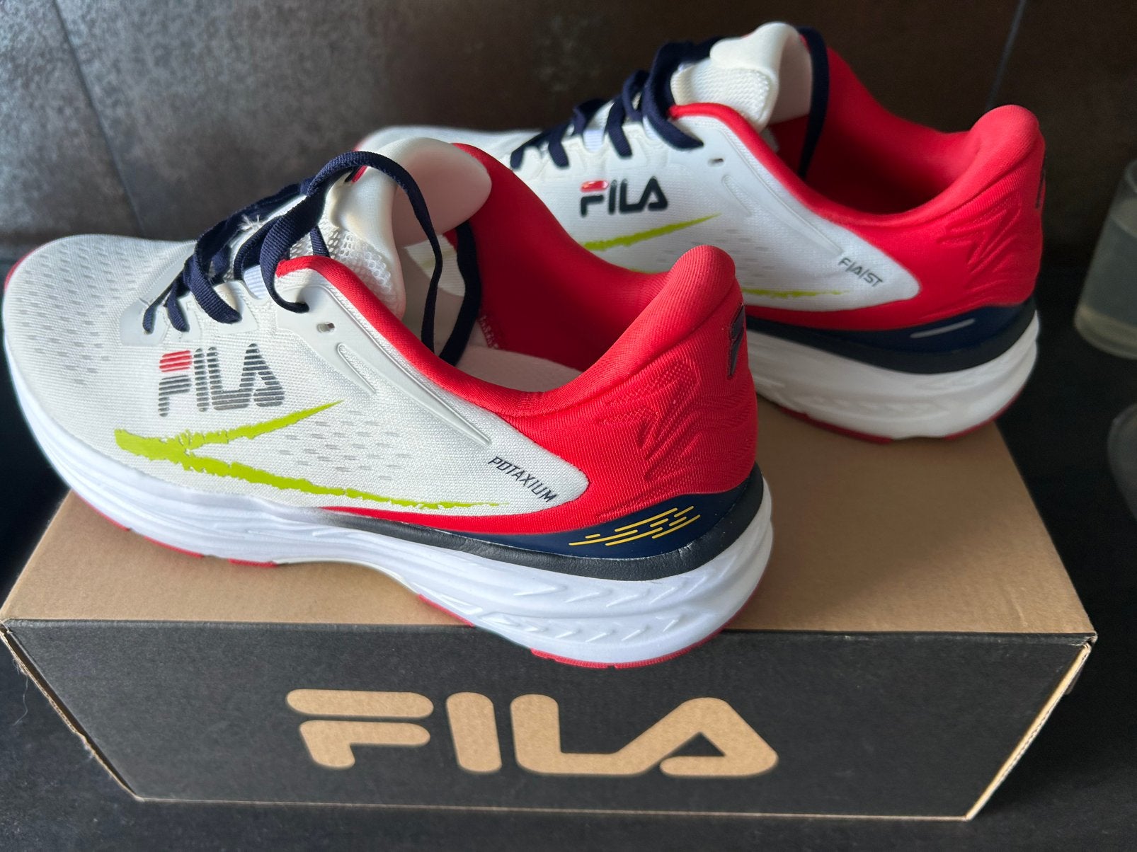Te koop fila sneakers nieuw, Kleding | Heren, Schoenen, Overige kleuren, Overige typen, Nieuw, Ophalen of Verzenden