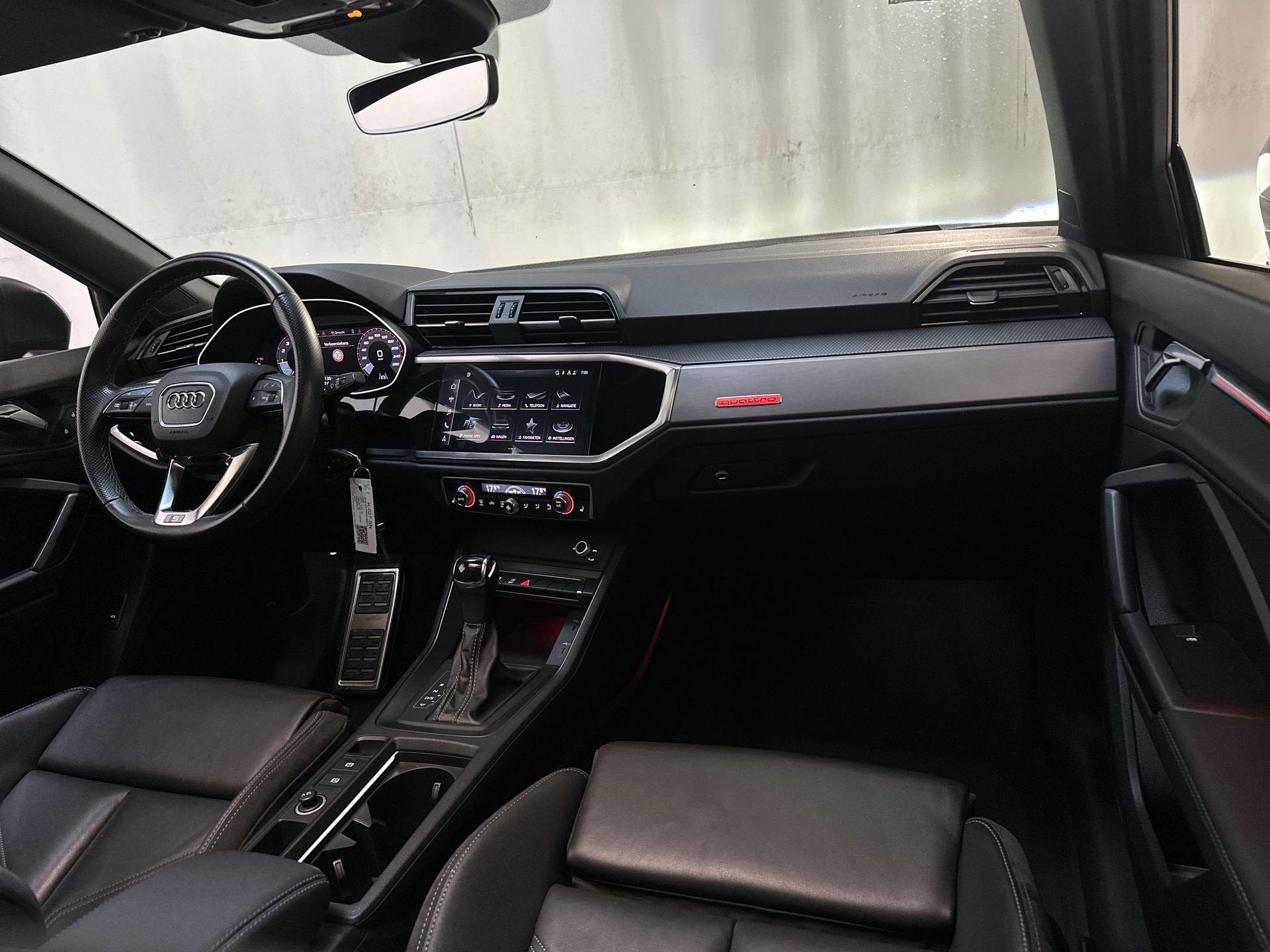 Audi Q3 Sportback 40 TFSI Quattro S Edition Panoramadak Lede, Auto's, Audi, Automaat, 15 km/l, Gebruikt, Bedrijf