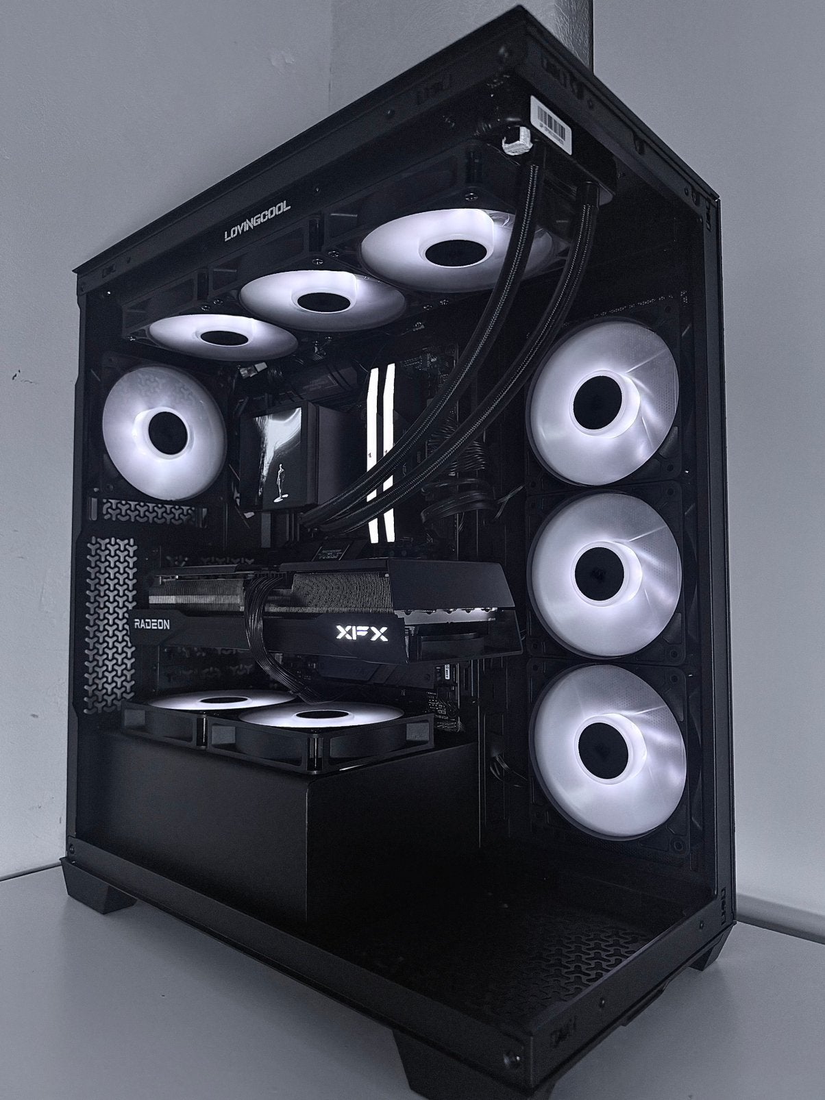 GAME PC | RX 9070 XT | 9700x | 32GB DDR5 | 4TB | 1000w, Met monitor, 32 GB, Virtual Reality, Nieuw