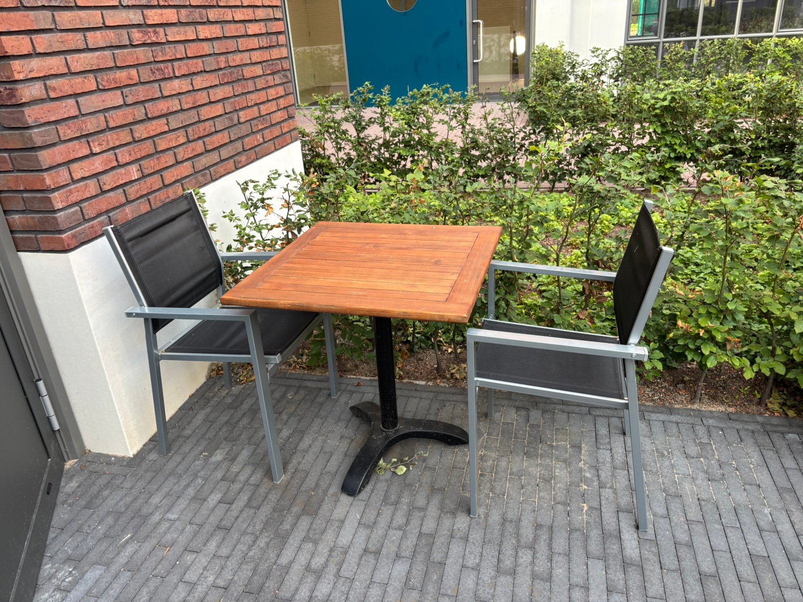 Tuintafeltje, Ophalen of Verzenden, Zo goed als nieuw, 2 zitplaatsen