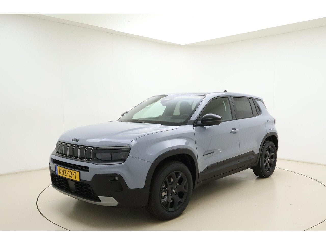 Jeep Avenger 1.2 e-Hybrid Black Edition | VAN €38.750,- VO, Auto's, Automaat, 1199 cc, Bedrijf, Hybride Elektrisch/Benzine