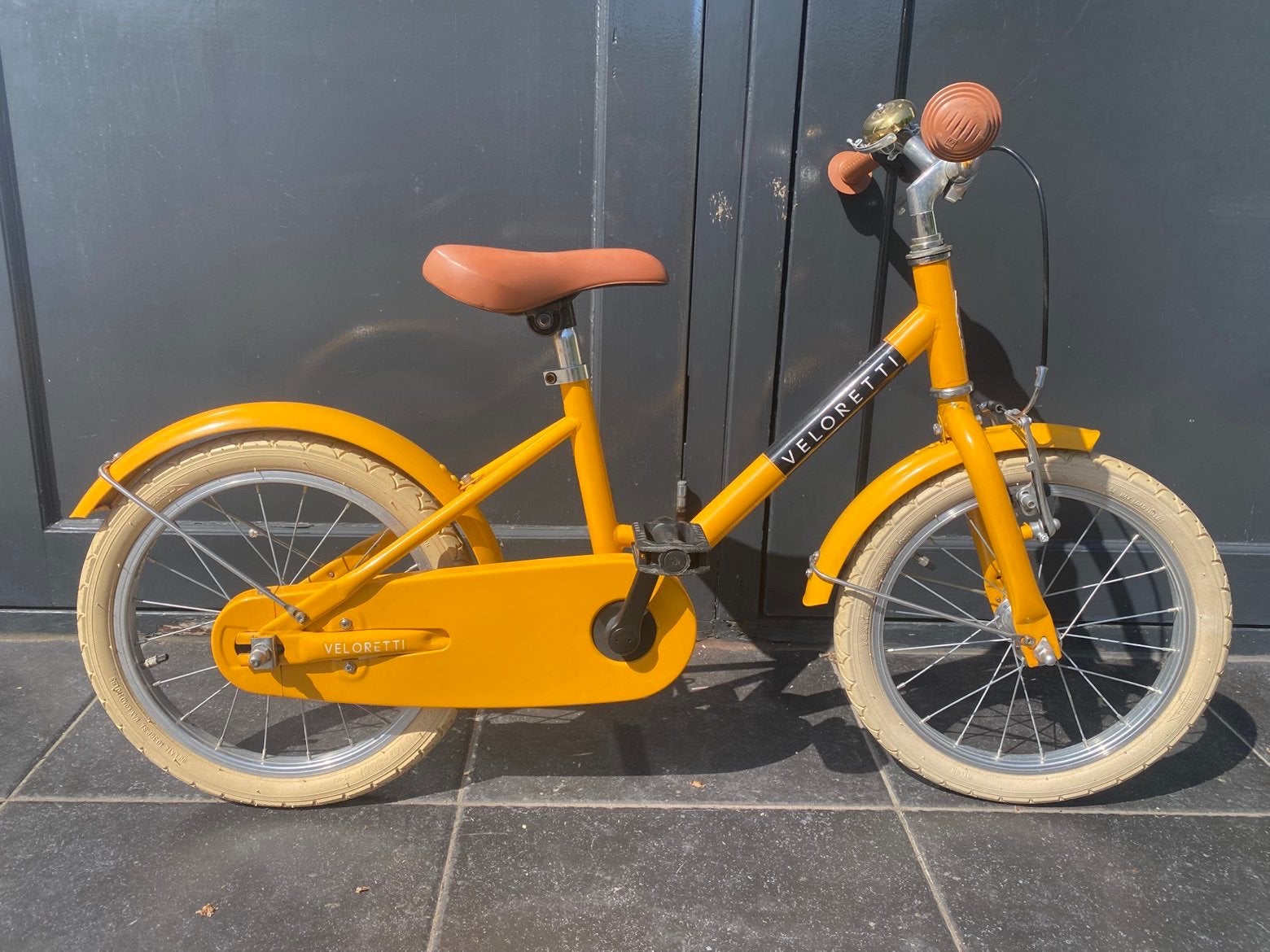 Veloretti kinderfiets maxi 16 inch Bananarama, Fietsen en Brommers, Fietsen | Kinderfietsjes, Ophalen, Zo goed als nieuw, Terugtraprem
