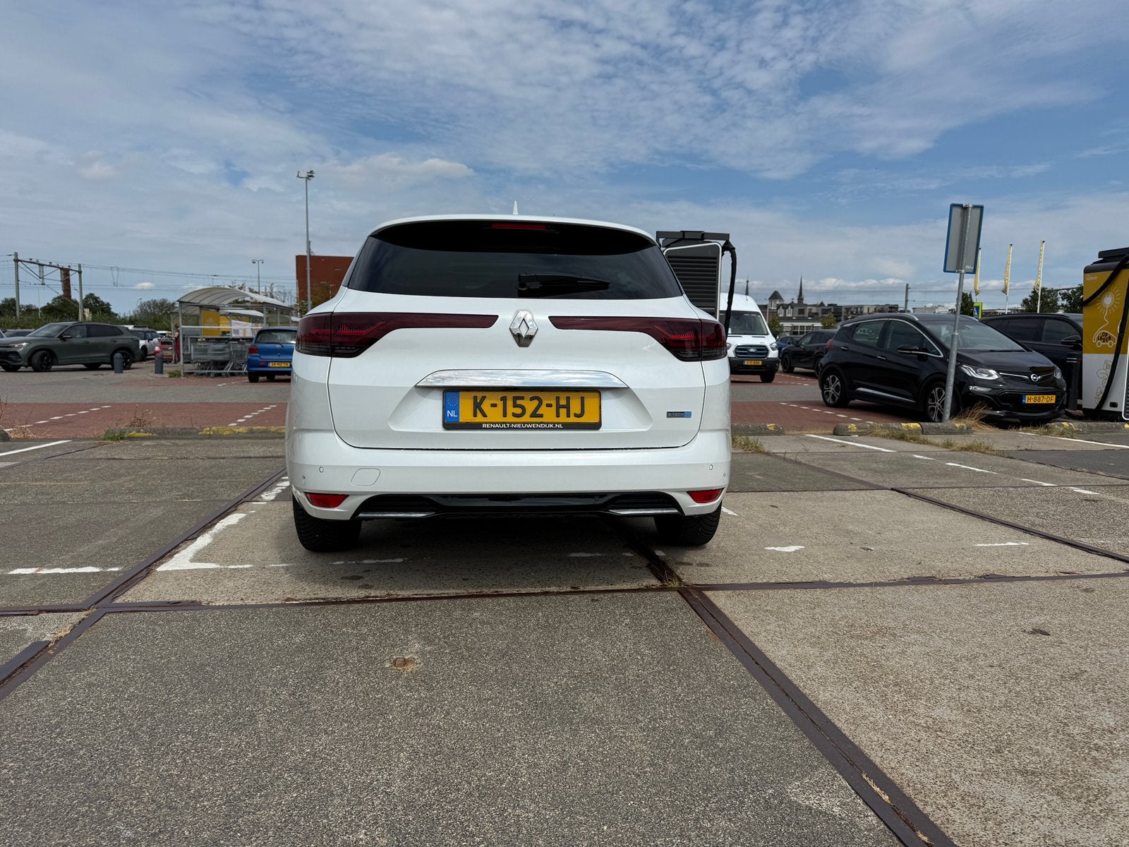 Renault Mégane 1.6 E-tech Plug-in Hybrid 160pk 2020 Wit, 77 km/l, Wit, Stationwagon, 91 pk