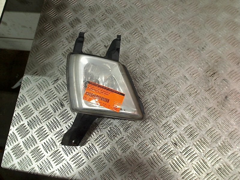 Mistlamp Rechts Voor Peugeot 407 SW (6E) (2004-05/2005-07), Kontakt-peugeot@peugeot.com, Gebruikt, Peugeot Deutschland GmbH, Bahnhofsplatz, Rüsselsheim 65423, , Duitsland