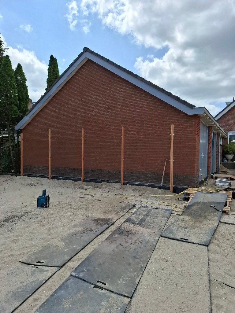 Voeger aangeboden, Gevelrenovatie