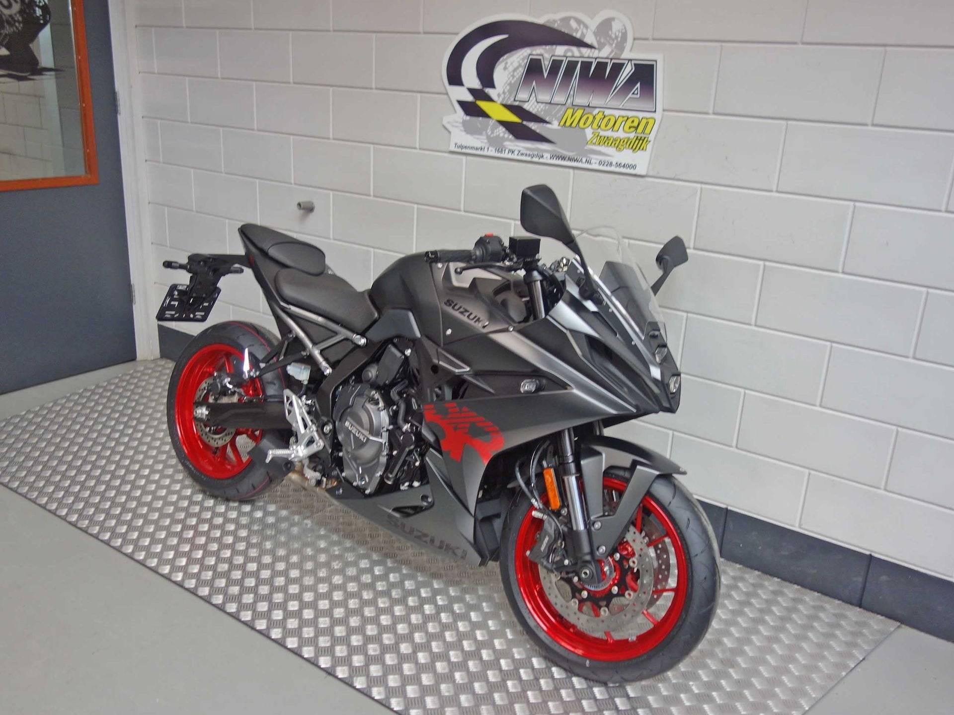 Suzuki GSX-8R, Super Sport, Meer dan 35 kW, 776 cc, Gebruikt