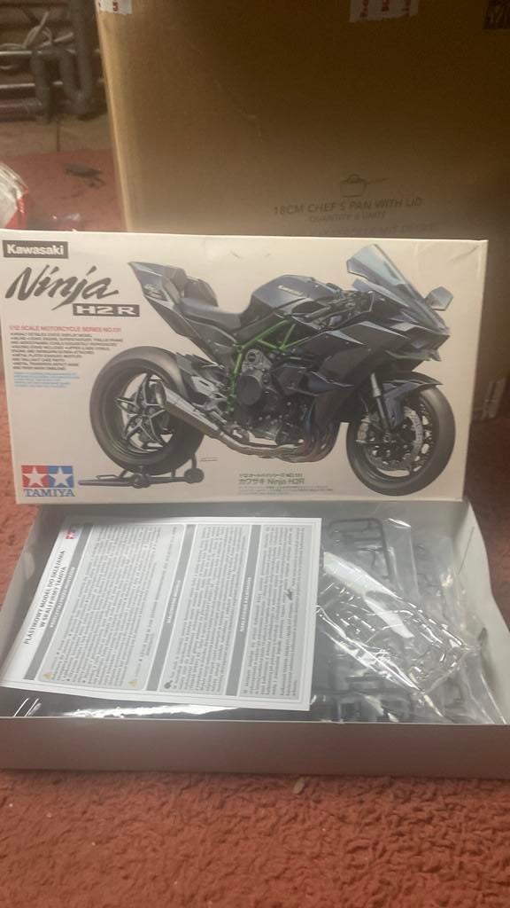 Tamiya kawasaki ninja h 2 r, Ophalen of Verzenden, Zo goed als nieuw, Groter dan 1:32, Tamiya